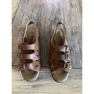 The Leather Collection Women’s Comfort Sandal Sling Back Tan Sz 8W Three Buckle
